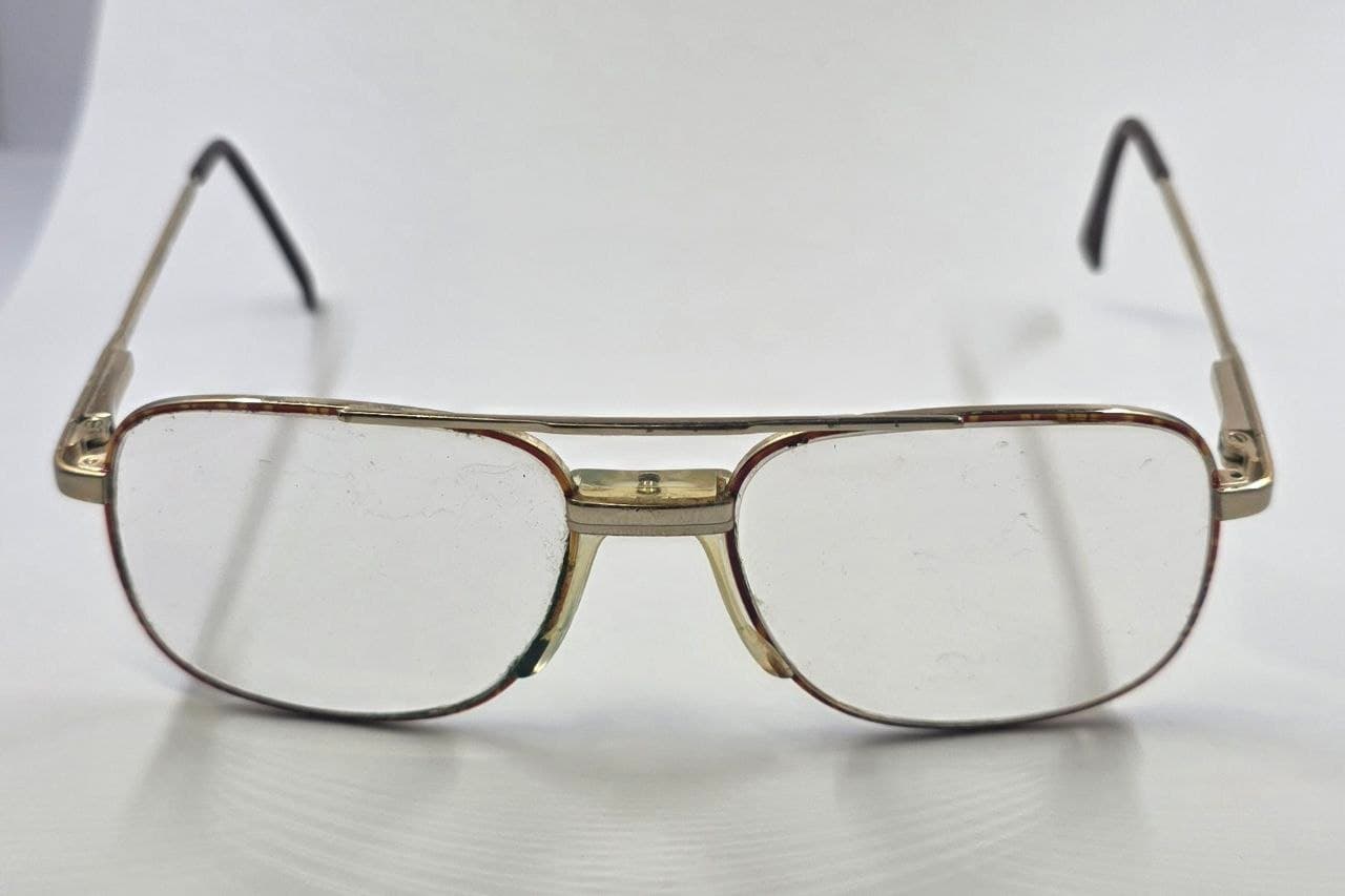 Vintage Nose Pad Conversion — before